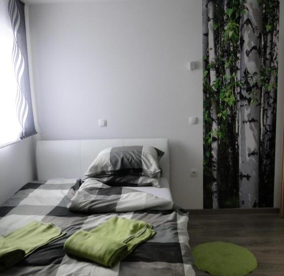 تختخواب و صبحانه Guesthouse Prenočišča širec