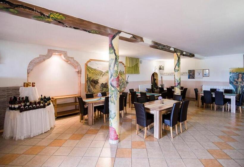 تختخواب و صبحانه Guesthouse Prenočišča širec