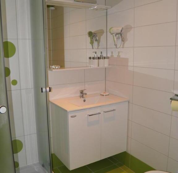 تختخواب و صبحانه Guesthouse Prenočišča širec