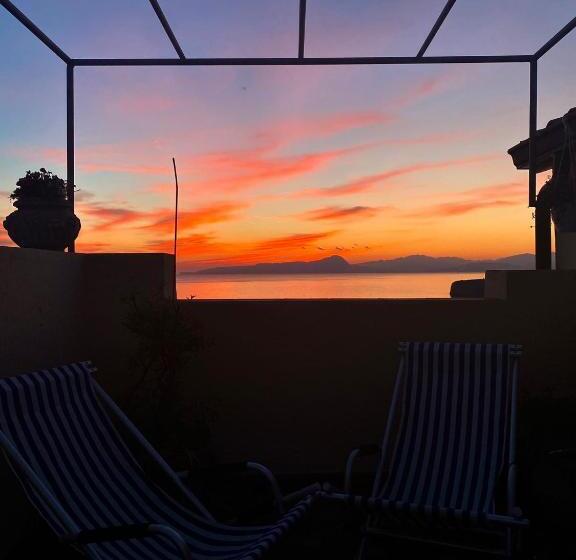 تختخواب و صبحانه La Casa Nel Borgo