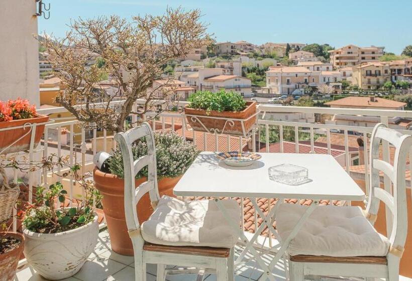 تختخواب و صبحانه La Casa Nel Borgo