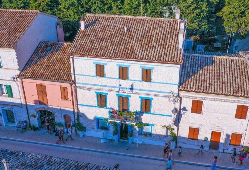 تختخواب و صبحانه Zimmer Camere