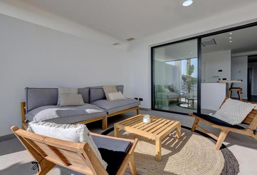 Brand New, Elegant Three Bed Apartment