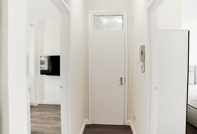 The Euston Guest House  60