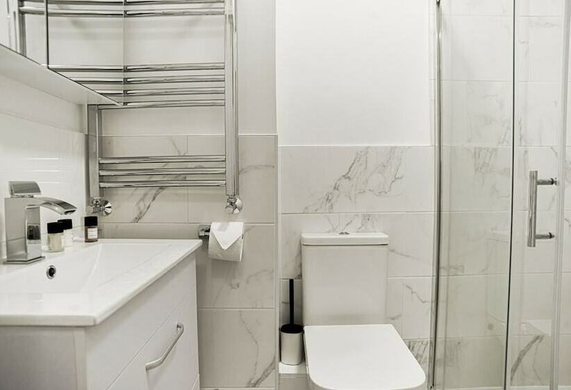 The Euston Guest House  60