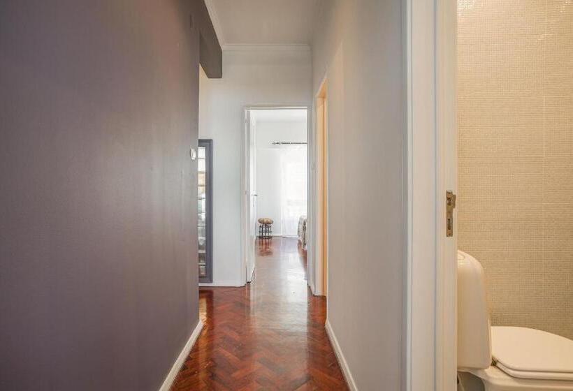 Charming Tm Flat By The Ocean With A View