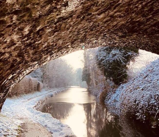 Cosy Holiday Cottage In Crickhowell