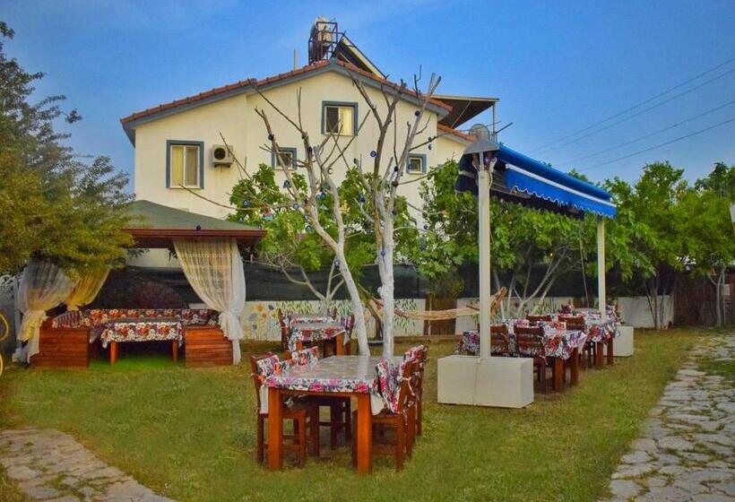 Eli̇t Otel