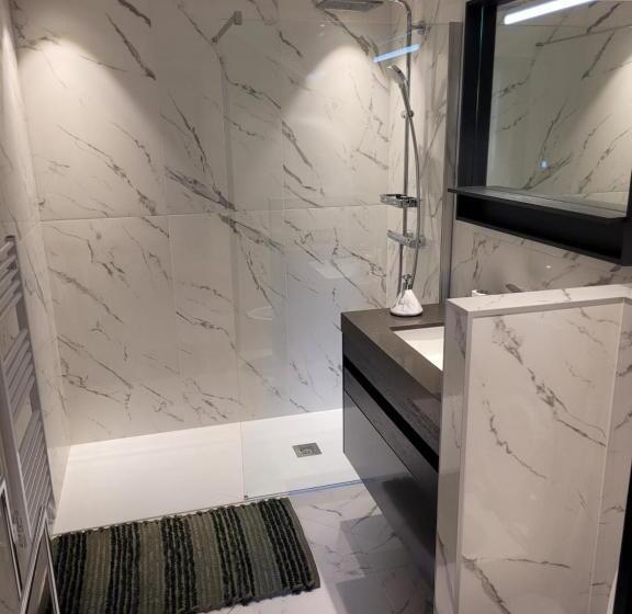 Gîteduruisseau73, Heart Of French Alps Paradiski, Maison Entière 80m2 Au Calme, 2 Chambres 2 Salles