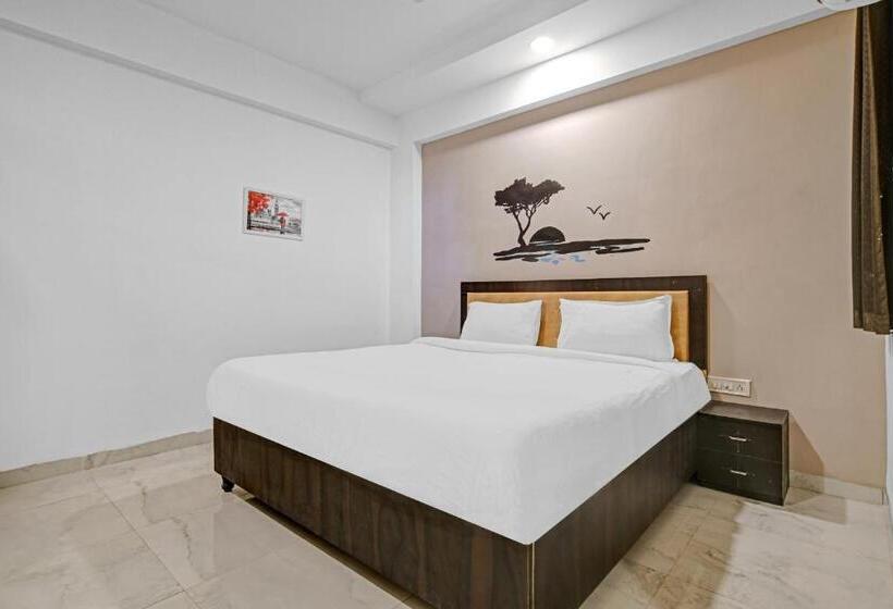 בית מלון כפרי Collection O The Eternity