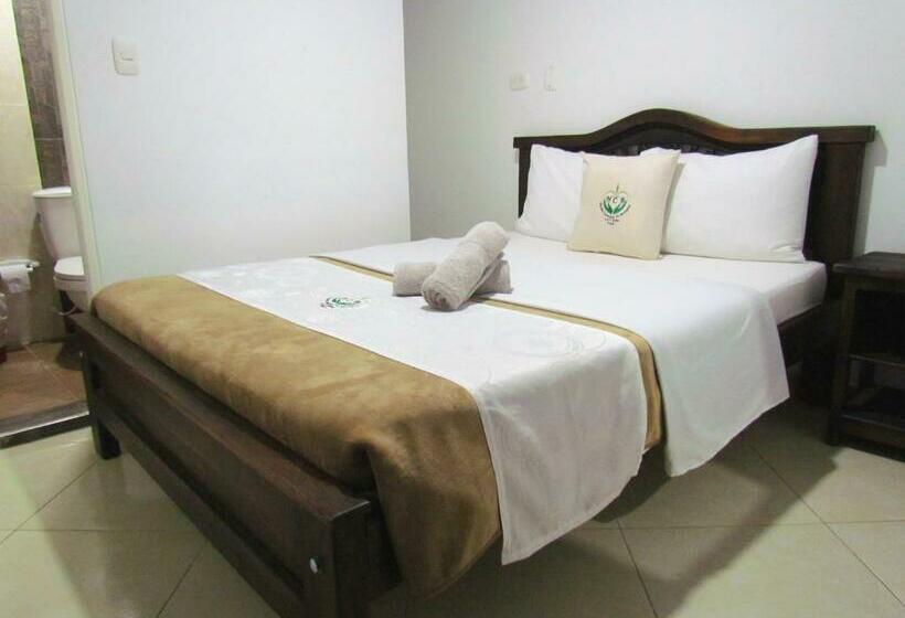 בית מלון כפרי Colonial El Bosque Dorado