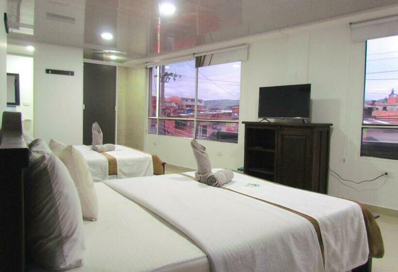 בית מלון כפרי Colonial El Bosque Dorado