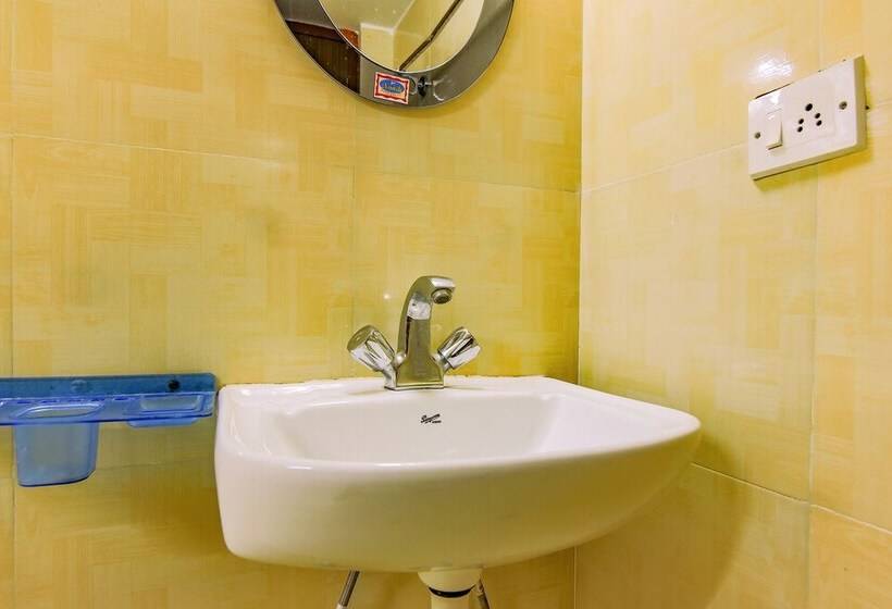 Отель Fab Sharma Inn