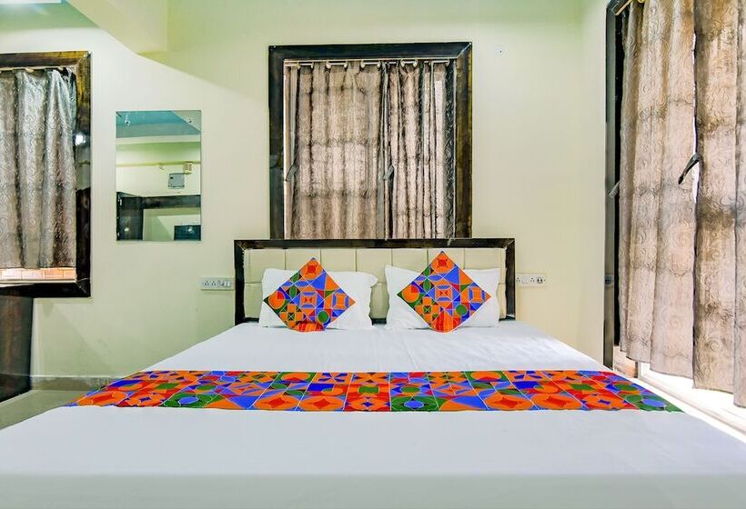 Отель Fab Sharma Inn