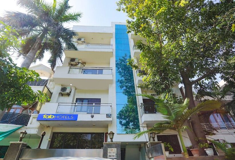 בית מלון כפרי Fabexpress Comfirt Inn