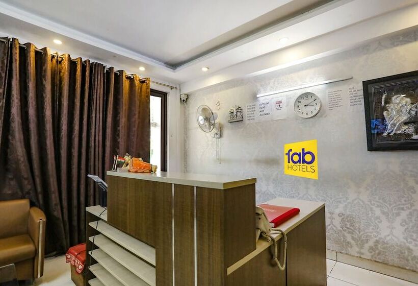 בית מלון כפרי Fabexpress Comfirt Inn