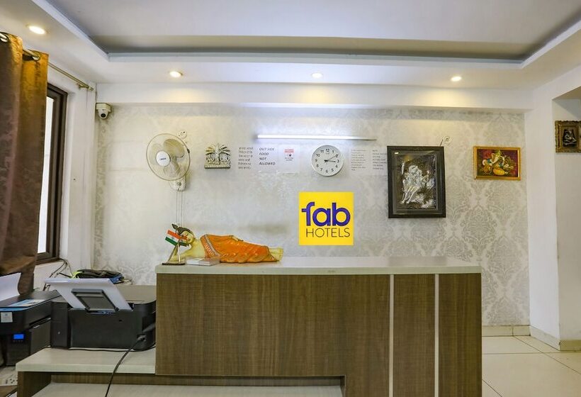 בית מלון כפרי Fabexpress Comfirt Inn