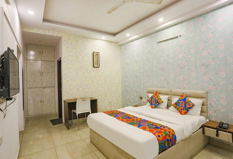 בית מלון כפרי Fabexpress Comfirt Inn