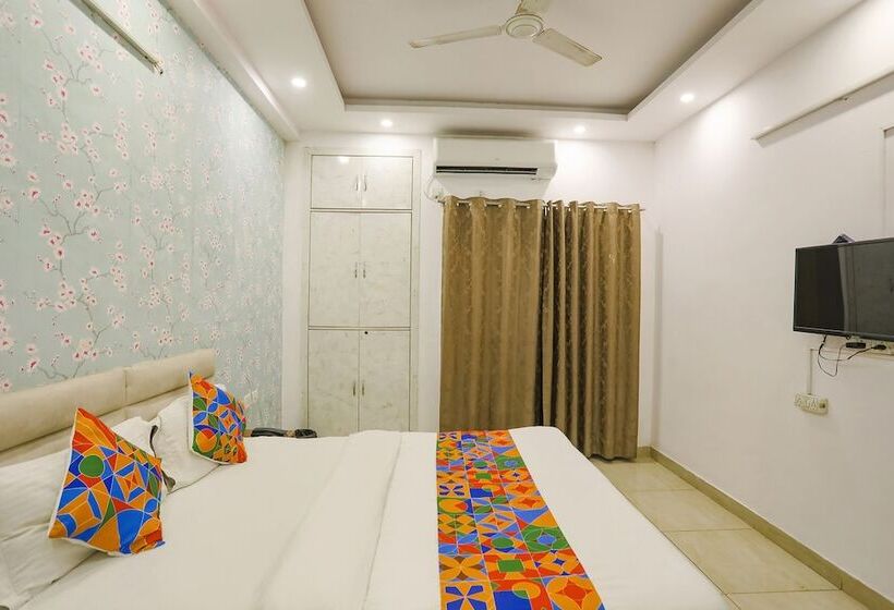 בית מלון כפרי Fabexpress Comfirt Inn