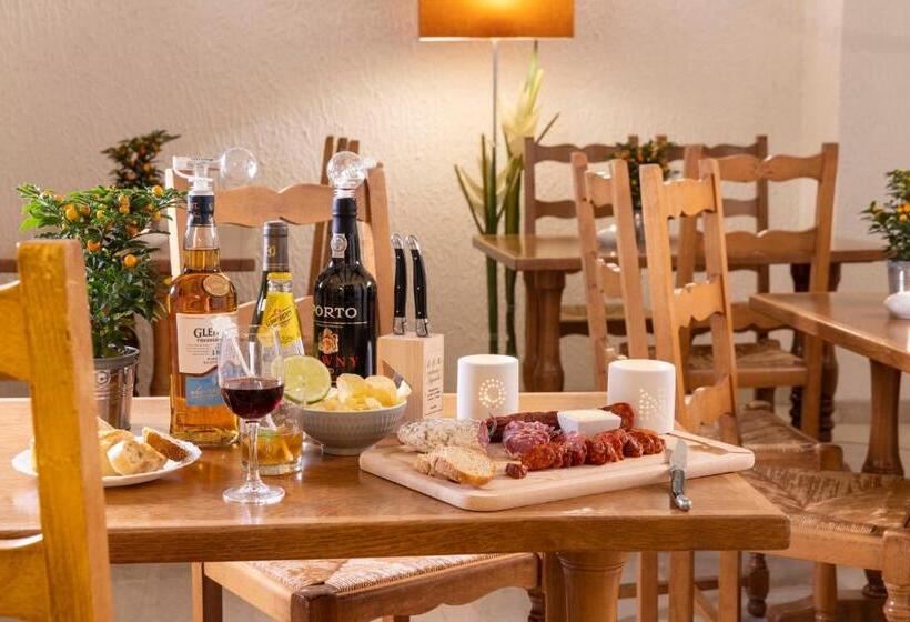 Отель Bijou Hôtel Paris Boulogne