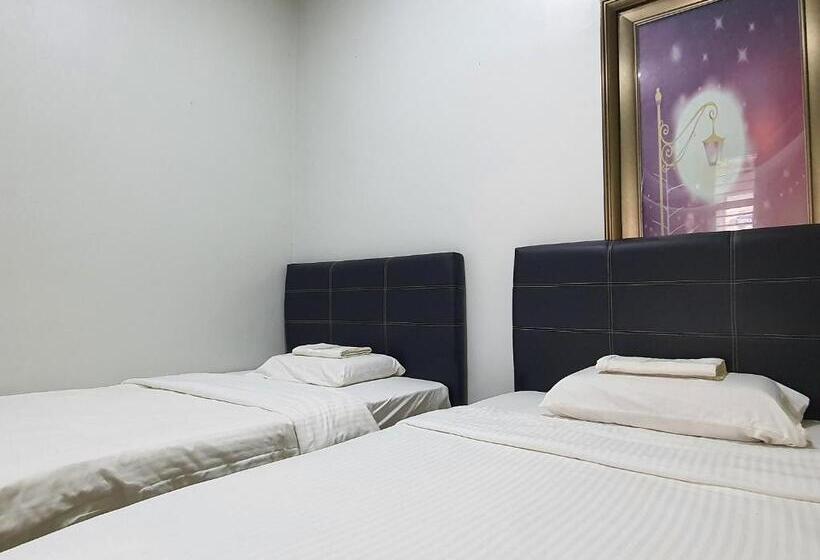 فندق Oyo Home 90435 Sena Home Homestay #819