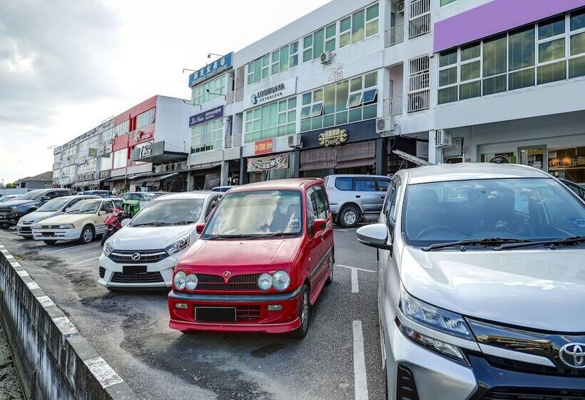 Отель Spot On 90432 Brilliant Home