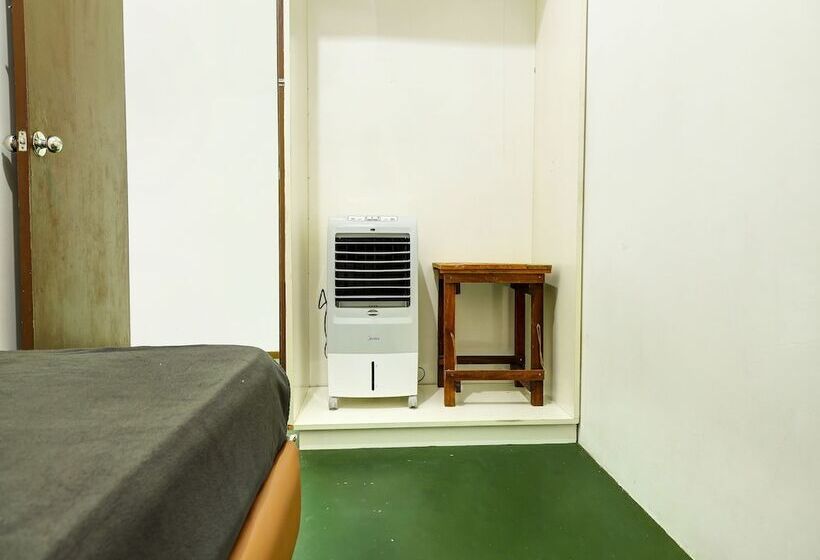 Отель Spot On 90432 Brilliant Home