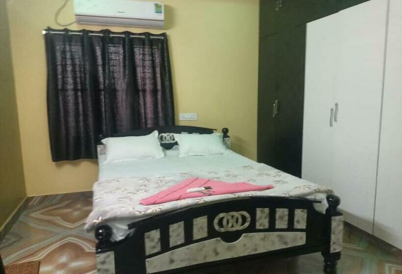 בית מלון כפרי Sri Durga Lodge