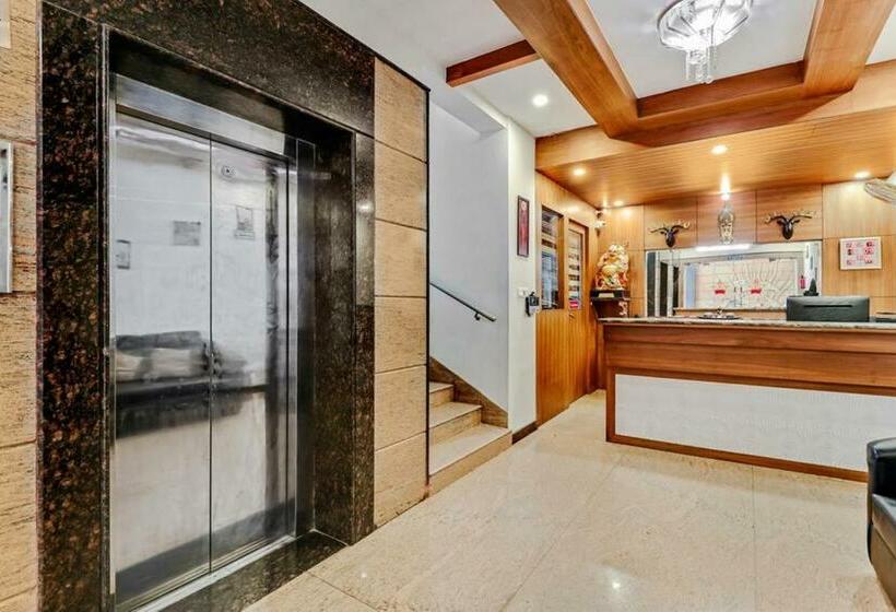 酒店 Sri Krishna Palace