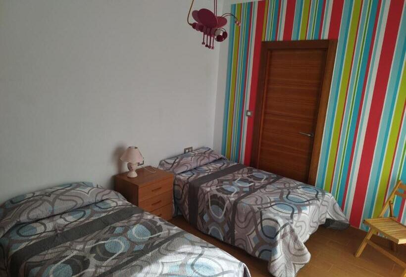 La Mancheguita De Madrigueras 5 Dormitorios Dobles Chalet Con Piscina Y Barbacoa Ideal Familias 11 P