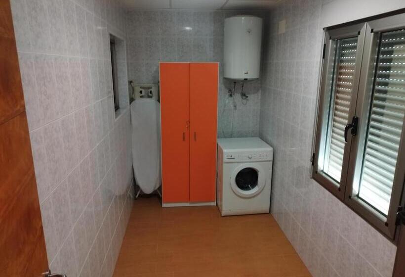 La Mancheguita De Madrigueras 5 Dormitorios Dobles Chalet Con Piscina Y Barbacoa Ideal Familias 11 P