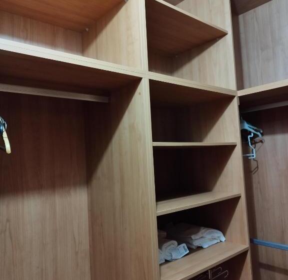 La Mancheguita De Madrigueras 5 Dormitorios Dobles Chalet Con Piscina Y Barbacoa Ideal Familias 11 P