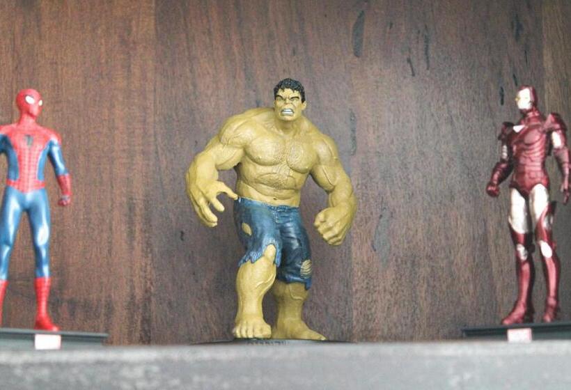 Marvel Apartment   Für Freunde & Familien, Stadtnah, Parkplatz, E Ladestation, Gitterbox Für Fahrräd