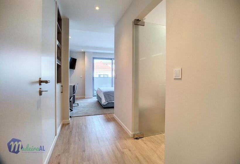 Pearls Beach Penthouse