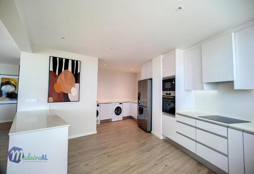 Pearls Beach Penthouse