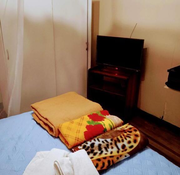 Pensión Casa Luna  Estratégica Ubicación