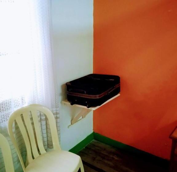 Pensión Casa Luna  Estratégica Ubicación