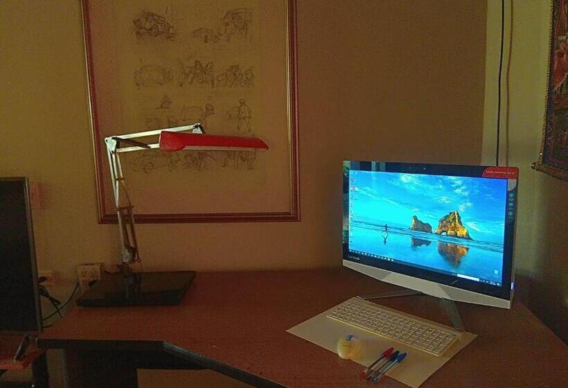 Pensión Casa Luna  Estratégica Ubicación