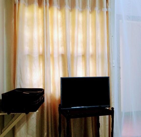 Pensión Casa Luna  Estratégica Ubicación