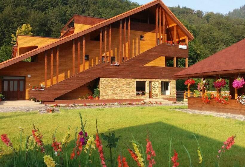 بنسيون Green Eden Lepsa