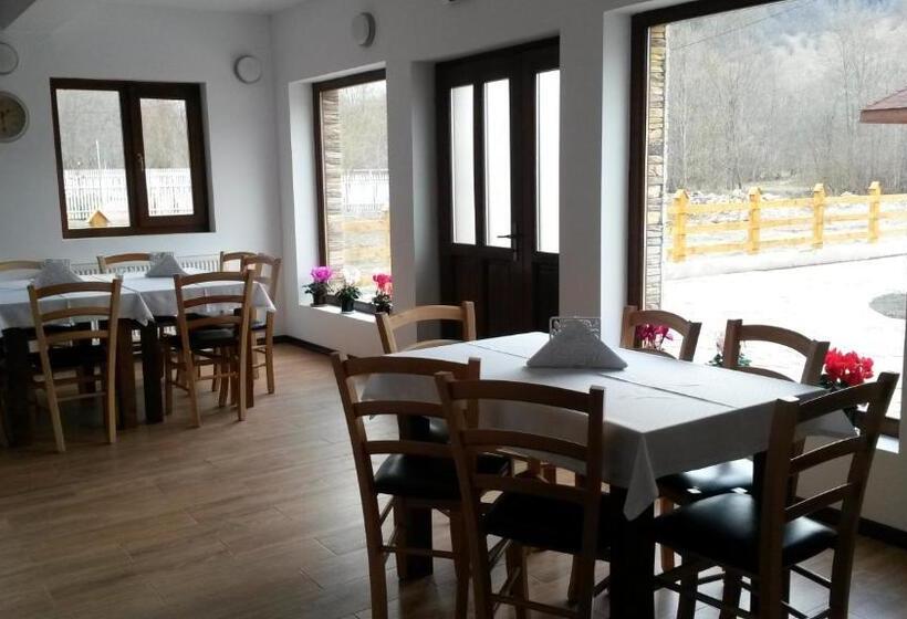 بنسيون Green Eden Lepsa