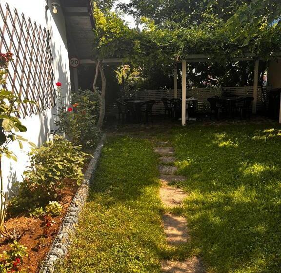 פנסיון Kъща за гости христина