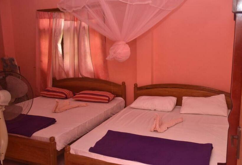 ペンション Mountain Top Guest