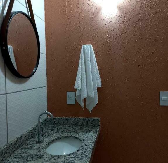 פנסיון Pousada Império