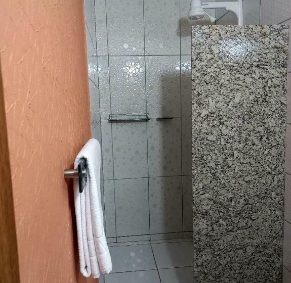 פנסיון Pousada Império