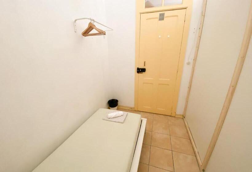 بنسيون Rota Ria Alojamento Local