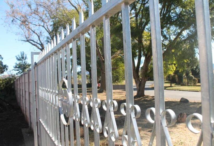 Пансион Su Casa Scottsville