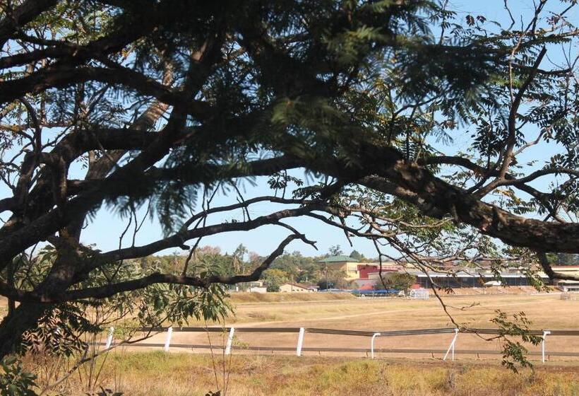 Пансион Su Casa Scottsville