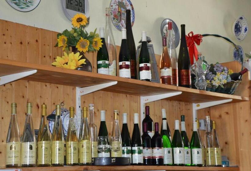 بنسيون Wein & Gästehaus Ballmann