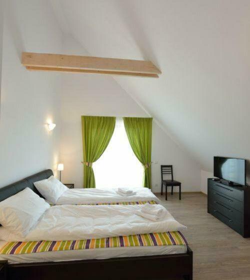 Pensiunea Pescarul Vanator Delta Dunarii